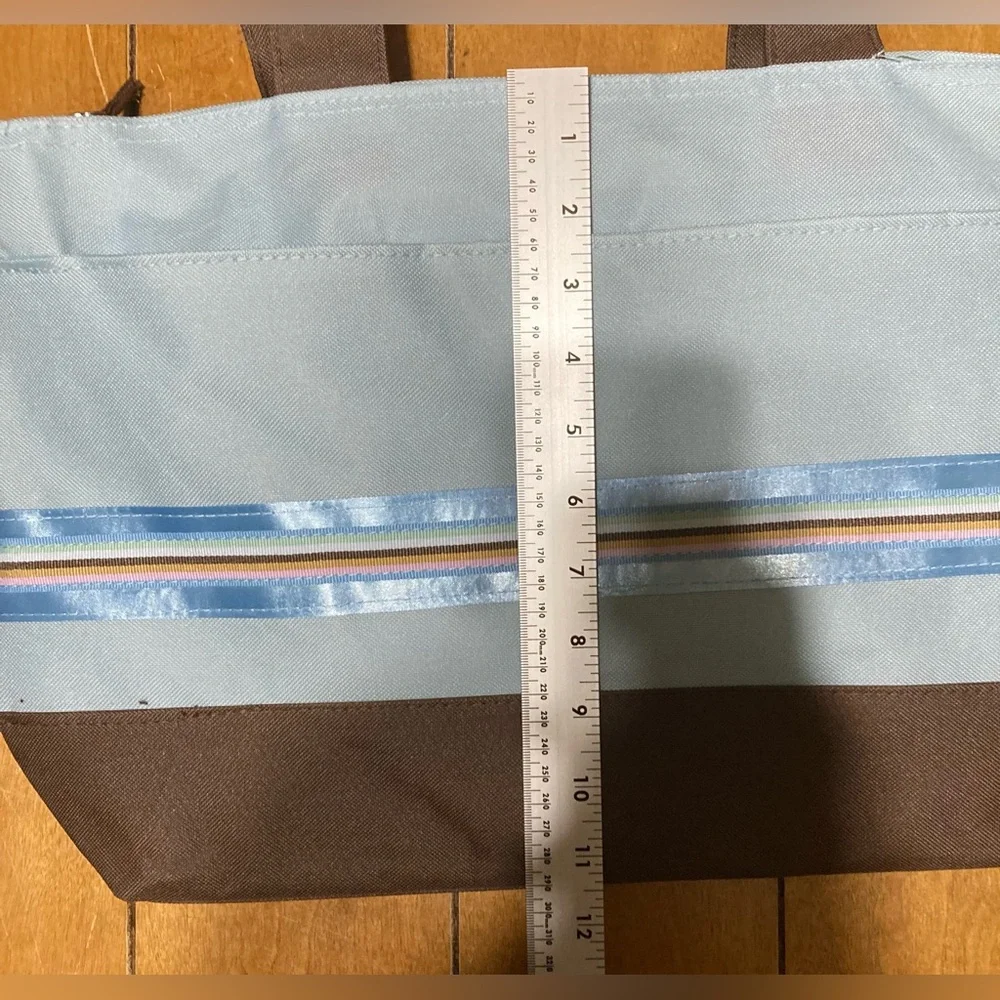 NWOT Blue and Brown zippered Diaper/Tote Bag w/ Changing Pad